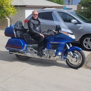 Meet your Posher, Walter